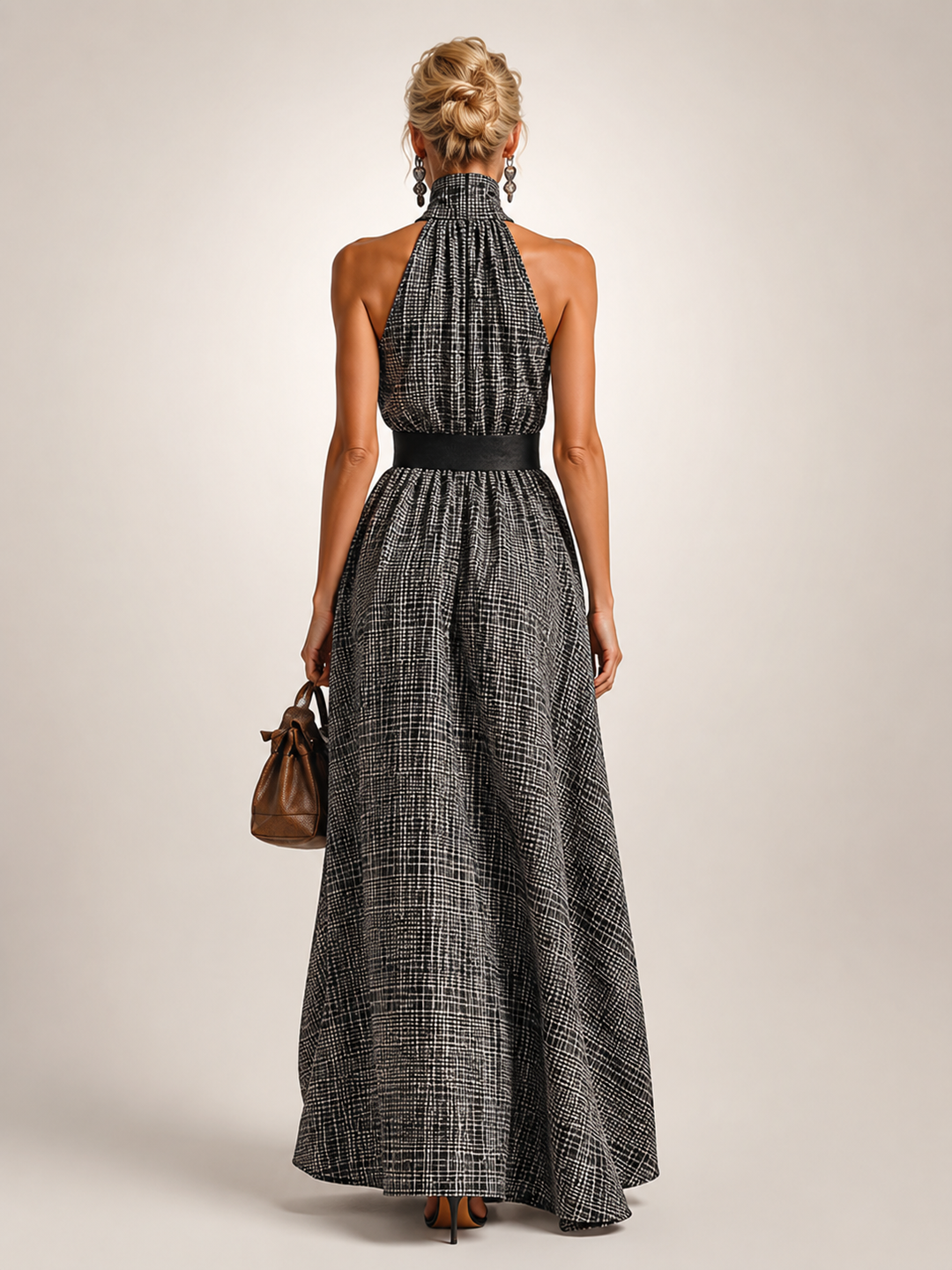 Hedwig | Karo-Maxikleid mit Stehkragen und Gürtel