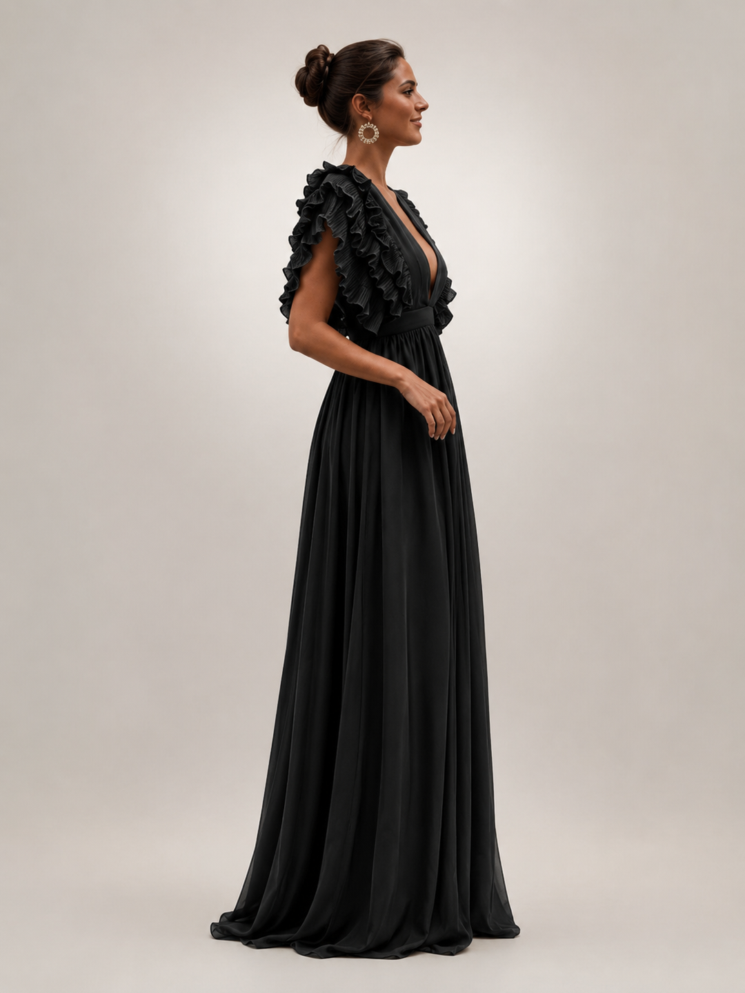 Gerlinde | Rückenfreies Maxikleid mit Volantärmeln