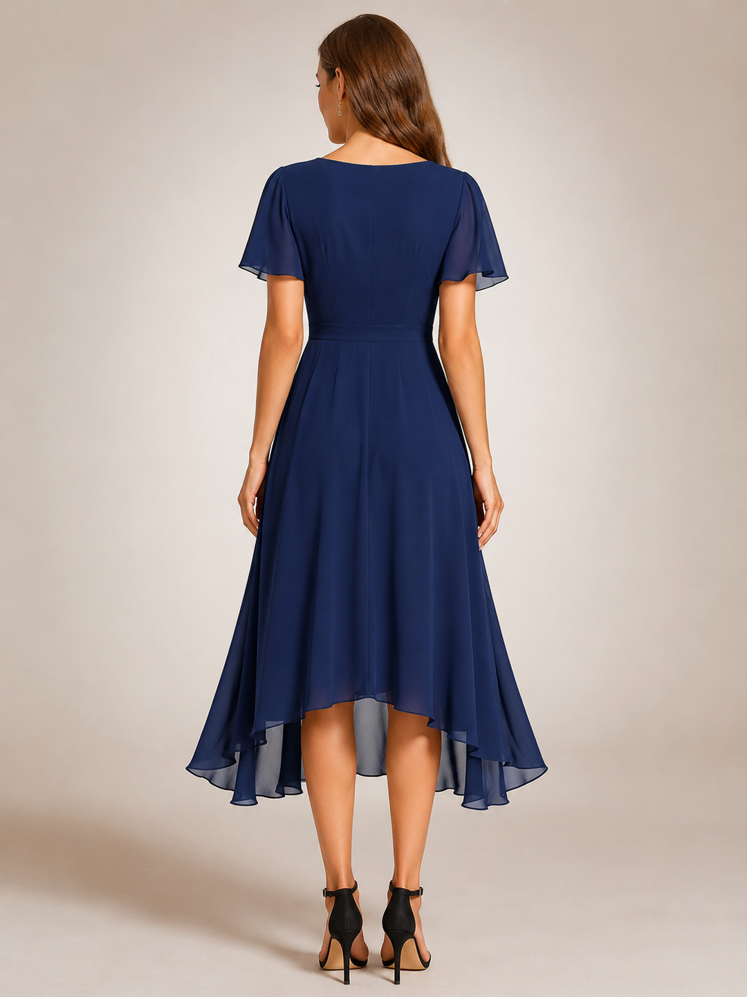 Reinhilde | Maxikleid mit asymmetrischem Saum und V-Ausschnitt