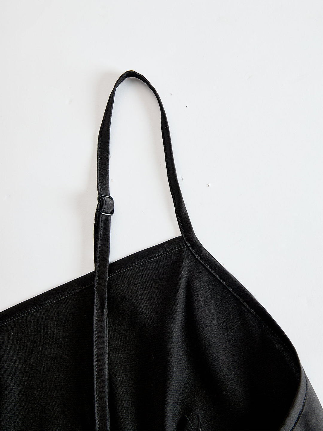 Elegantes Chiffon-Set in Schwarz
