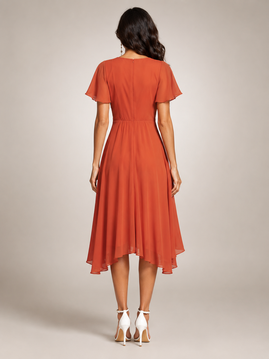 Reinhilde | Maxikleid mit asymmetrischem Saum und V-Ausschnitt