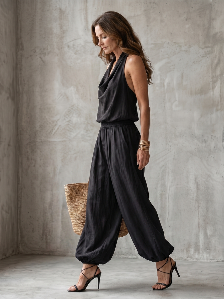Astrid | Neckholder-Set mit Drapee-Top und weiter Hose – Ansicht 03