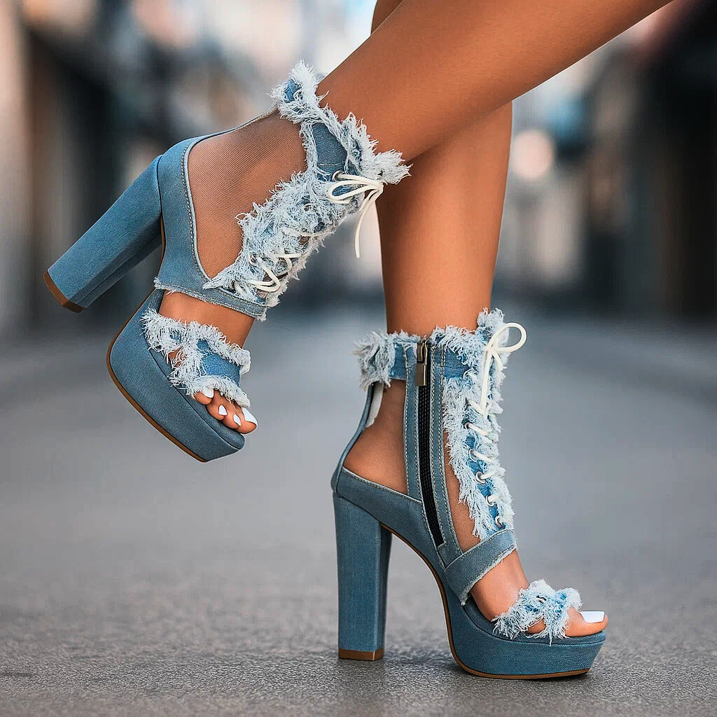 Brunhilde | Plateau-Sandalette mit Denim &amp; Fransen – Ansicht 04