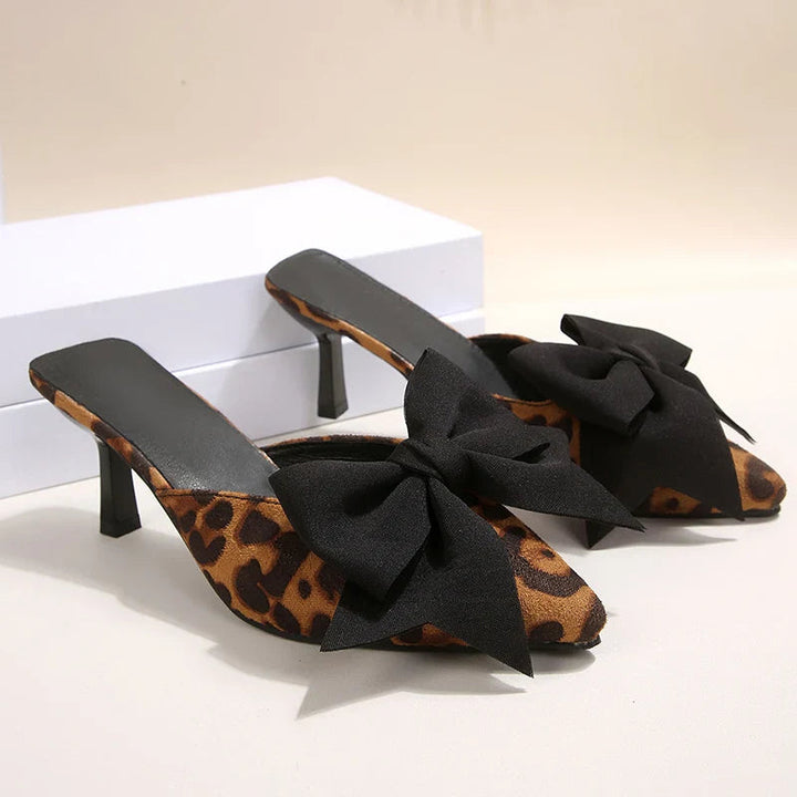 Cordula | Mule-Stiletto mit Leopardmuster &amp; Schleife – Ansicht 11