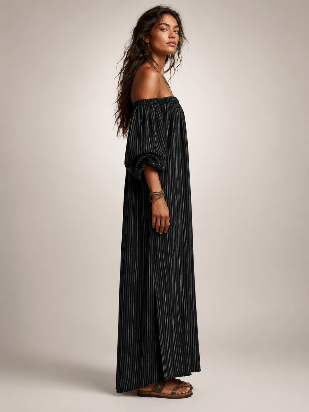 Sieglinde | Off-Shoulder-Maxikleid aus Leinenmix mit langen Ärmeln