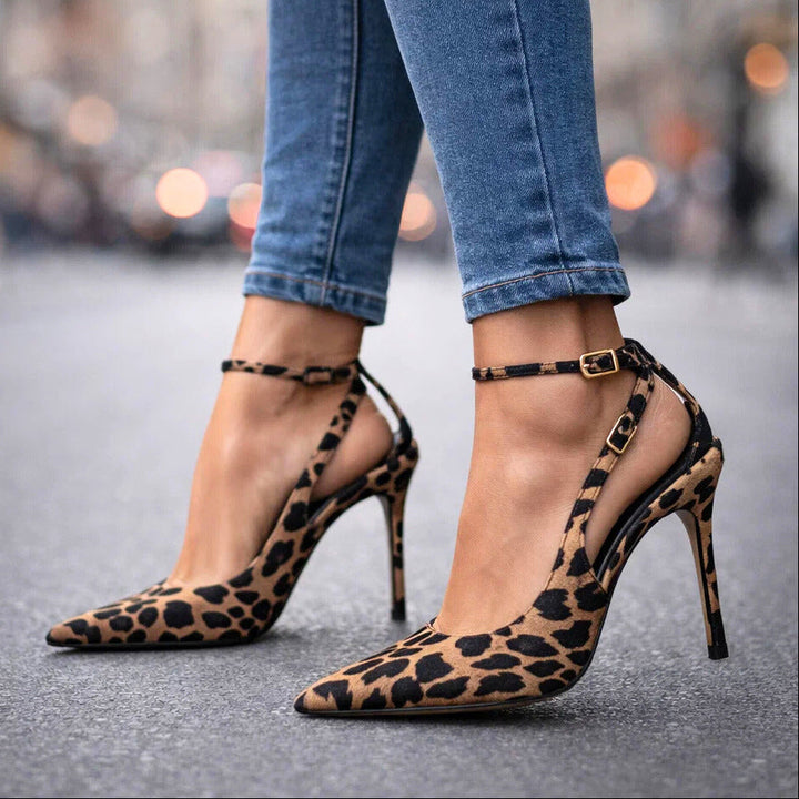 Ernestine | Spitze Stiletto-Pumps mit Knöchelriemen – Ansicht 02