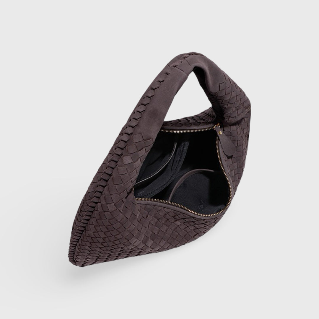 Frieda | Geflochtene Oversized-Schultertasche in Wildleder-Optik – Ansicht 03