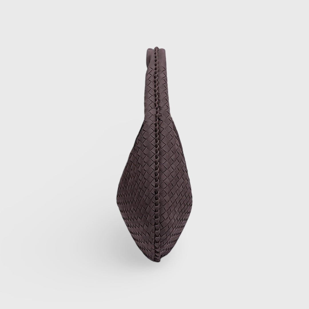 Frieda | Geflochtene Oversized-Schultertasche in Wildleder-Optik – Ansicht 04
