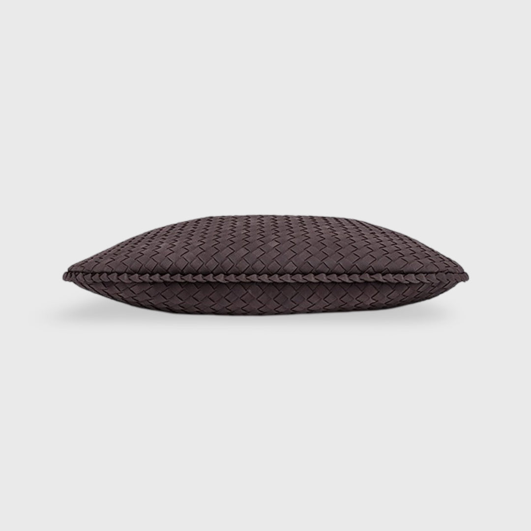 Frieda | Geflochtene Oversized-Schultertasche in Wildleder-Optik – Ansicht 05
