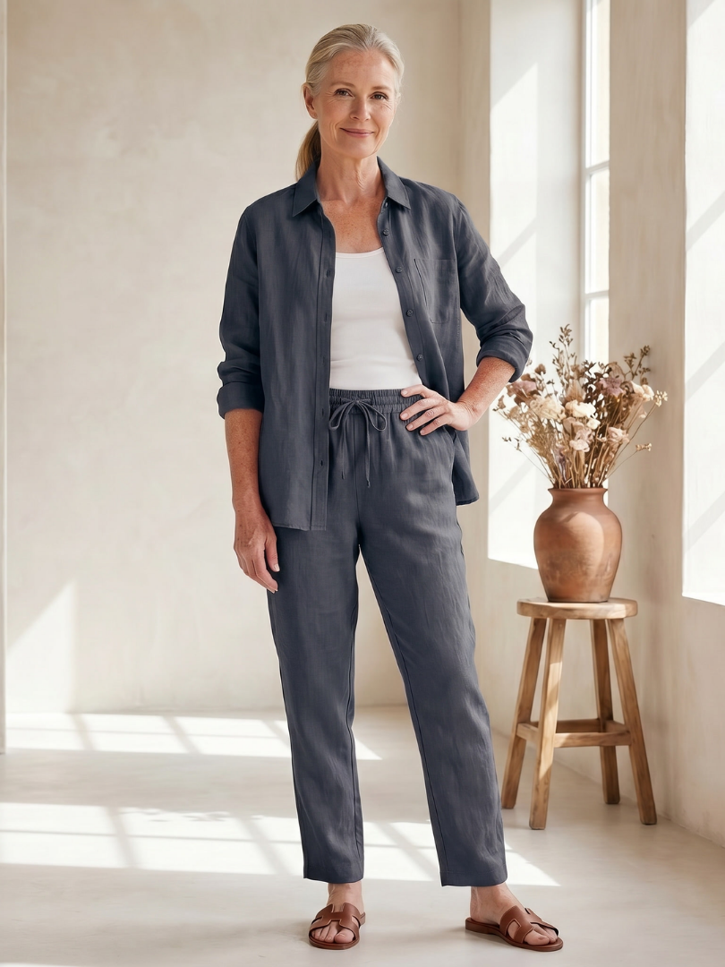 Heidi | Leinen-Set mit Hemd und schmaler Hose – Grau – Ansicht 03