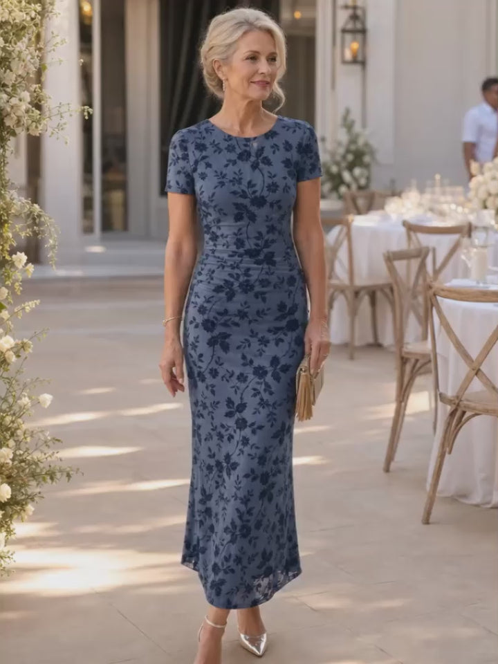Adelina | Kurzarm-Midikleid mit Rundhalsausschnitt