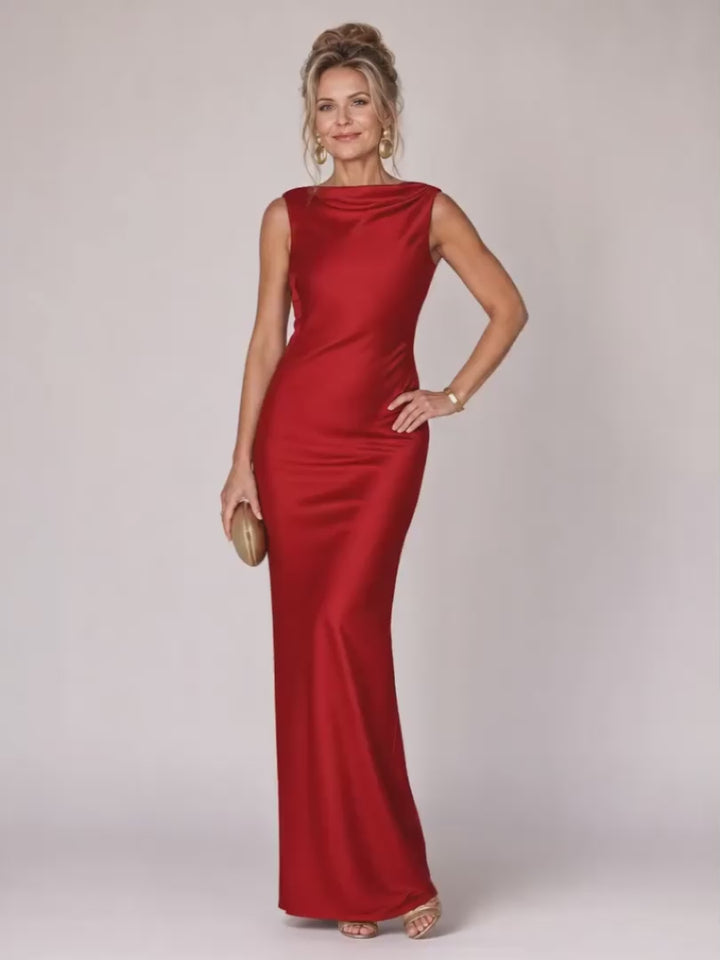 Beate | Figurbetontes Abendkleid mit U-Boot-Ausschnitt