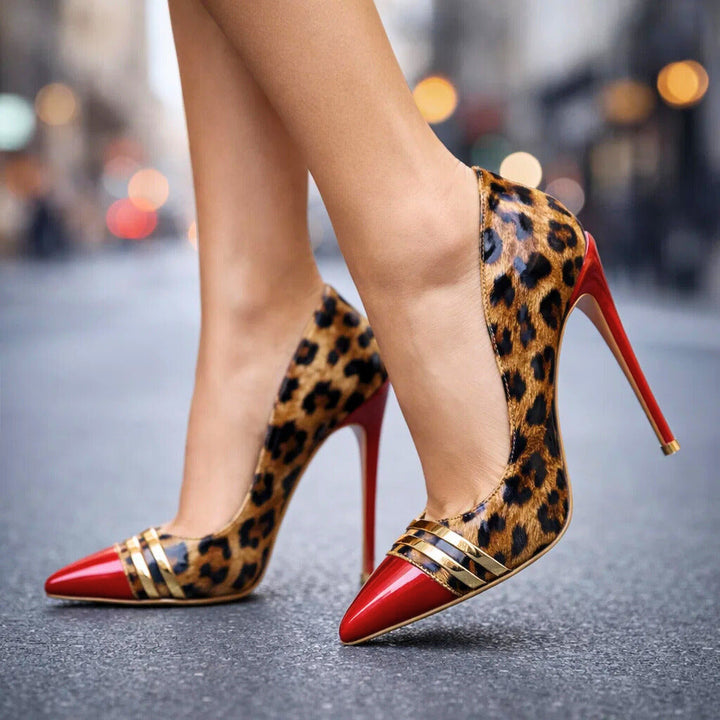 Roswitha | Spitze Stiletto-Pumps im Leopardprint – Ansicht 02