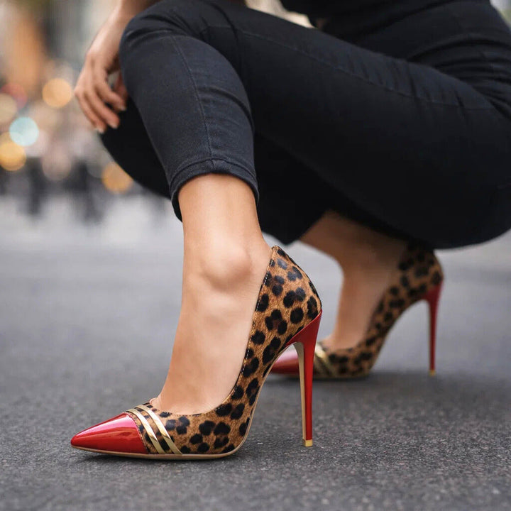 Roswitha | Spitze Stiletto-Pumps im Leopardprint – Ansicht 03