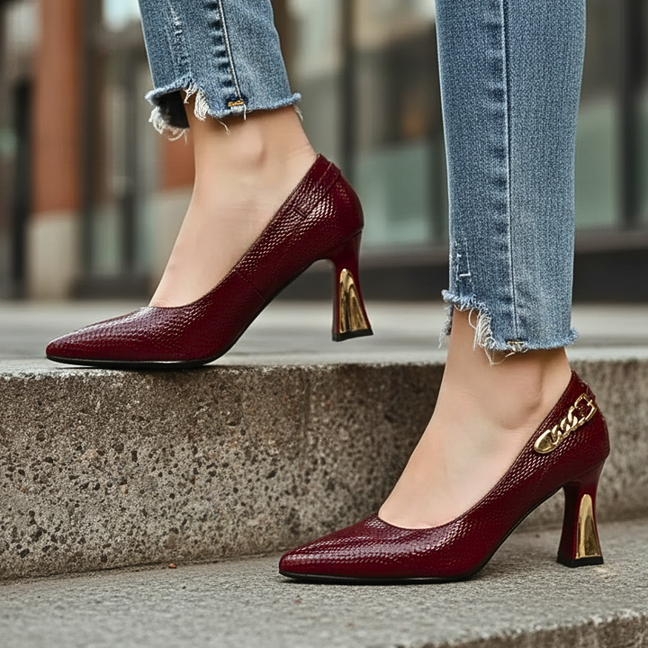 Wilhelmine | Stiletto-Pumps mit Schlangenoptik &amp; Golddetail – Ansicht 07